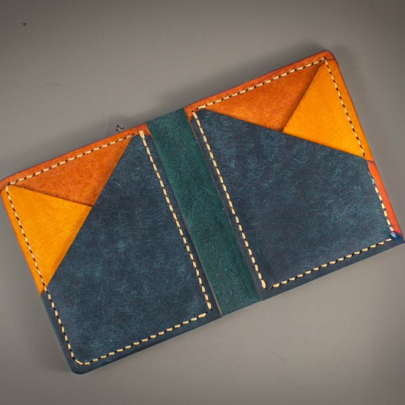 Handmade leather bifold wallet - Jamestown Goods